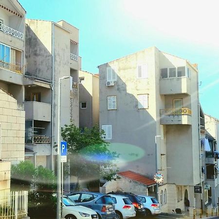 Vista Mare Apartment - 3 Bedroom, Sea View 马卡尔斯卡 外观 照片